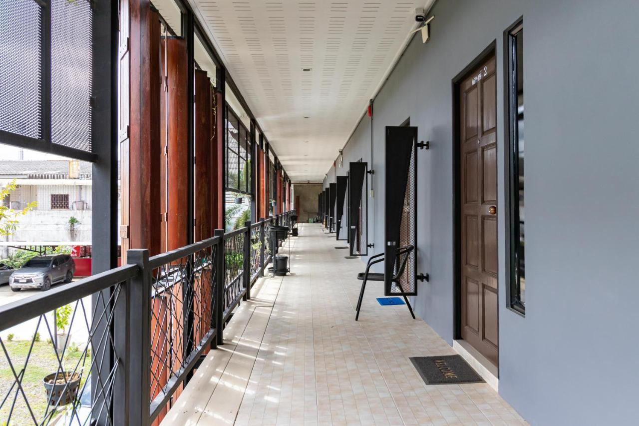 Cs Klongtoey Grand Resort Ban Yep Chaeng Exterior foto